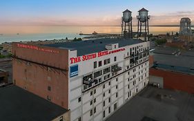 The Suites Hotel At Waterfront Plaza